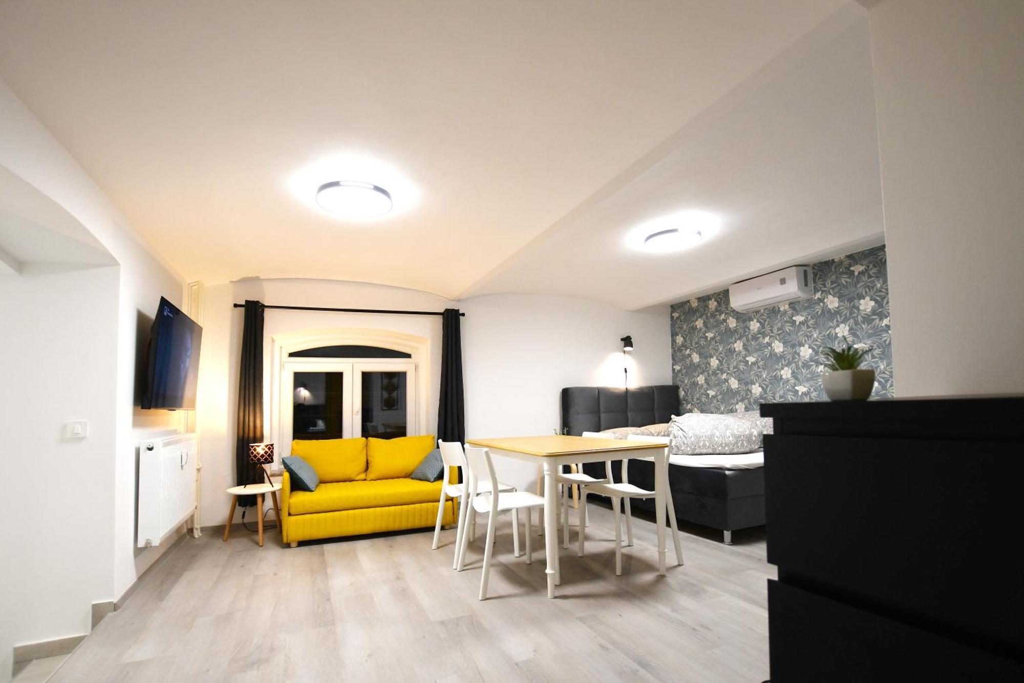 The Maze Apartment Ljubljana Buitenkant foto