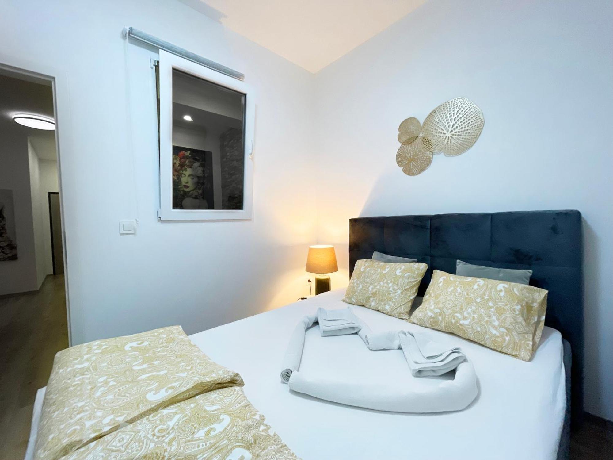 The Maze Apartment Ljubljana Buitenkant foto