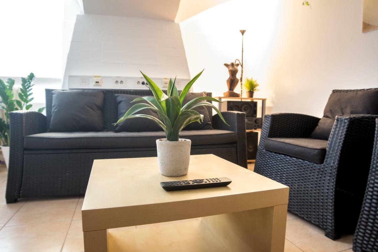 The Maze Apartment Ljubljana Buitenkant foto