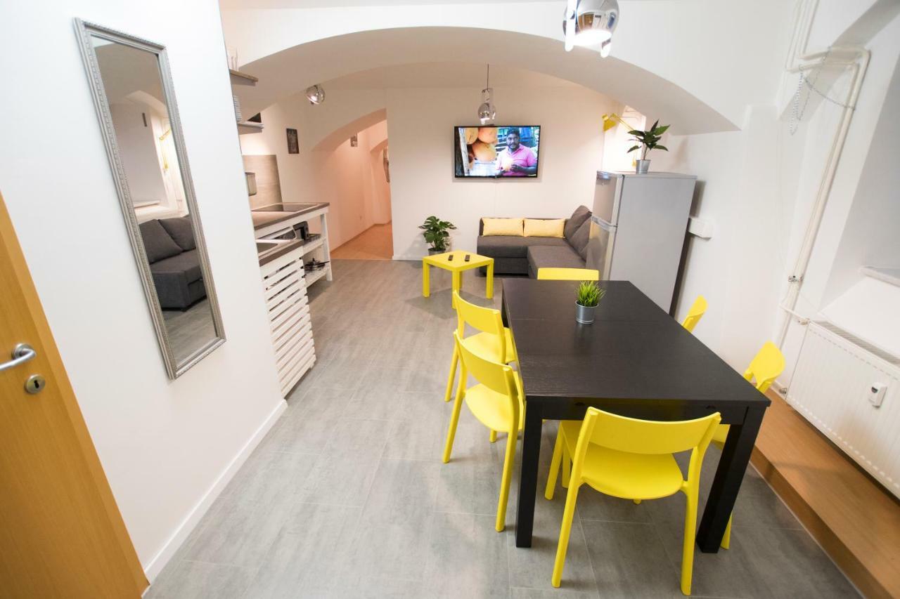 The Maze Apartment Ljubljana Buitenkant foto